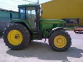 Tractor John Deere 7700